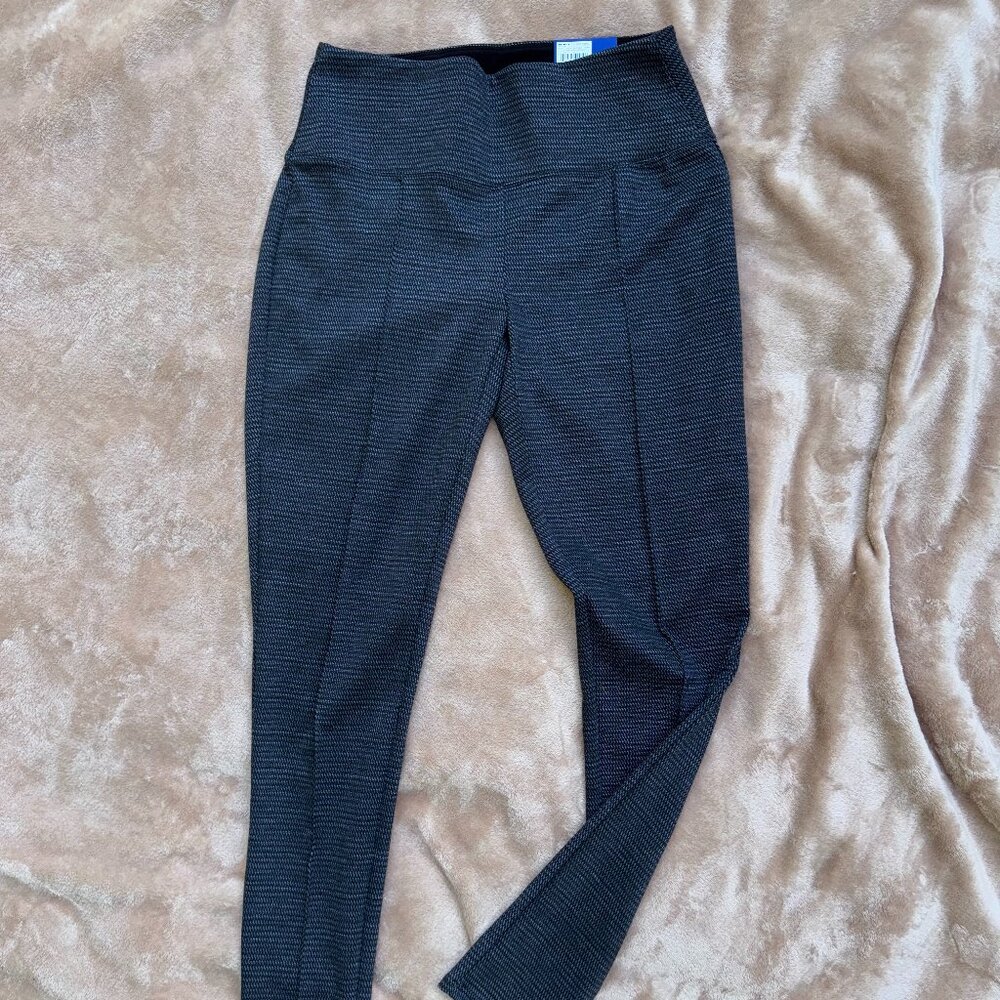 Apt. 9 Mid Rise Pointe Legging -- Size Small